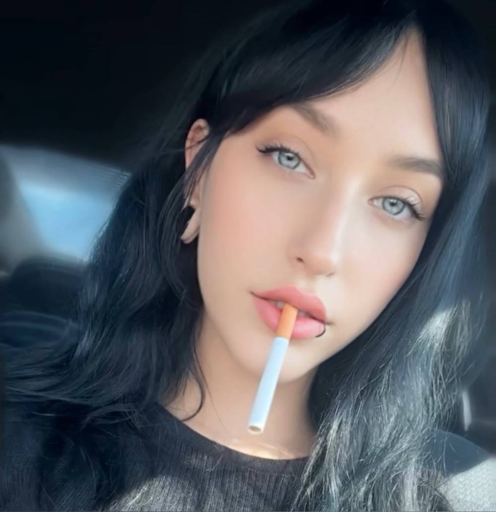 Aubrey Smokes OnlyFans – free nudes, naked, leaked