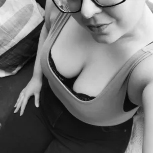 momnextdoorxxvip OnlyFans – free nudes, naked, leaked