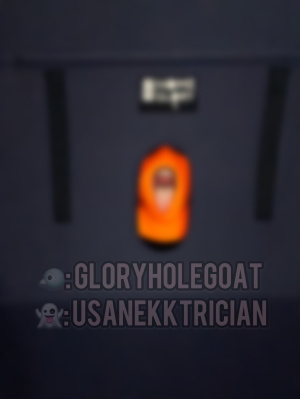 gloryholegoat