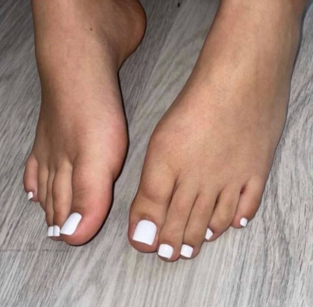 Sofiafeetx