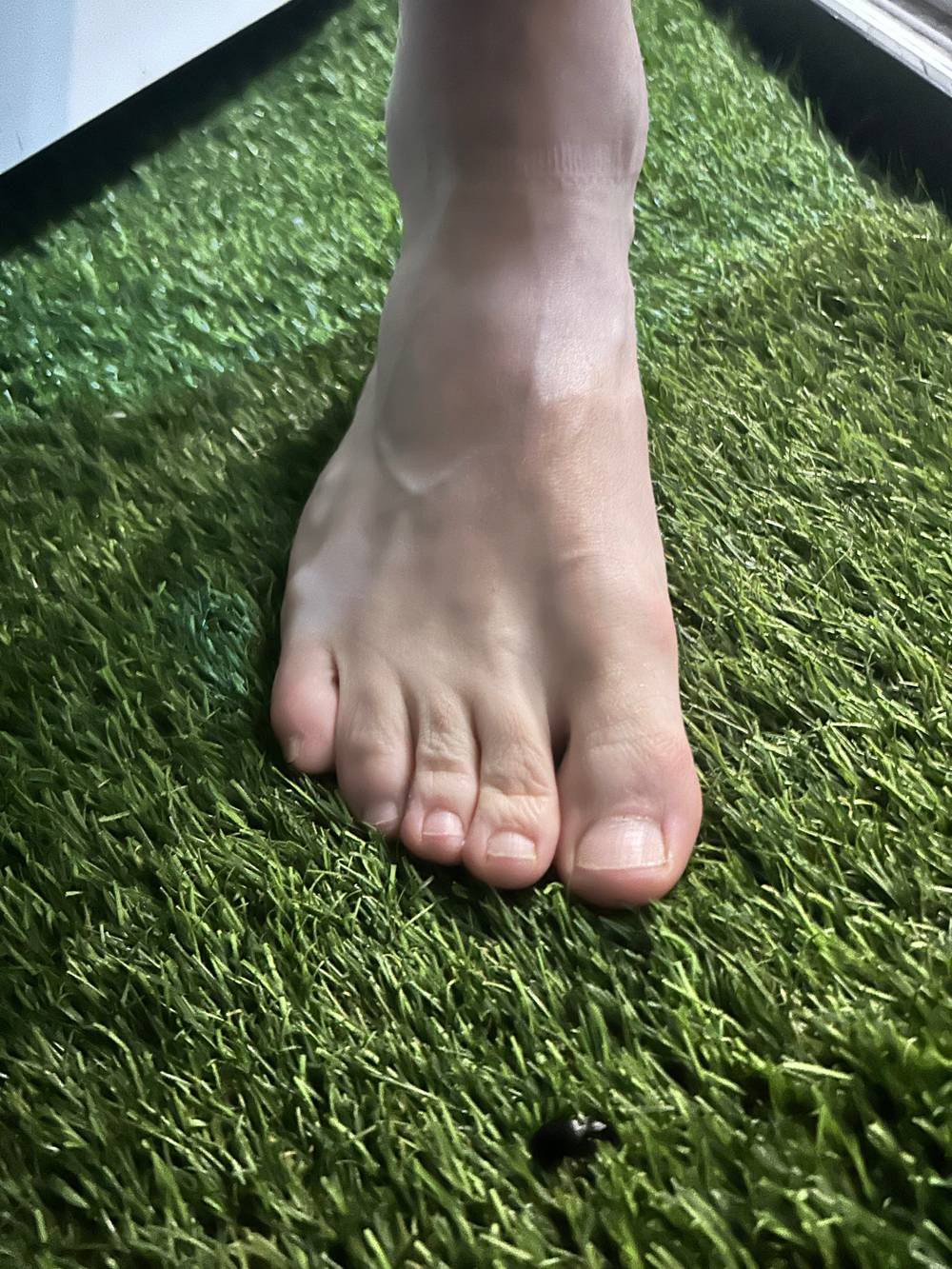 UkFootFetishGuy