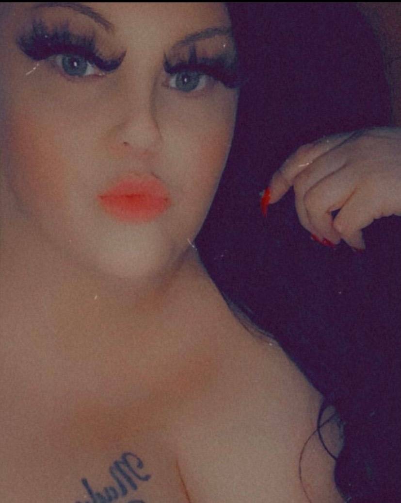 Nicolethebodybbw